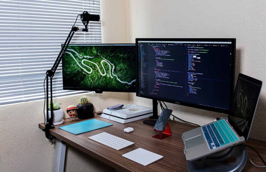 App or mobile website? When to choose which?
