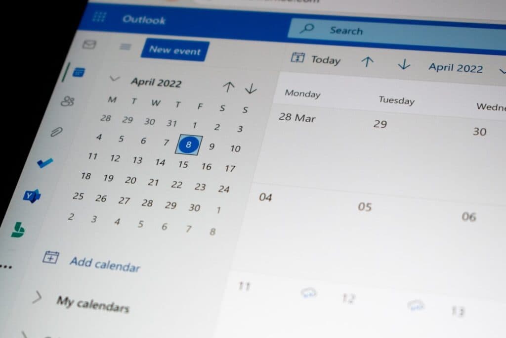 Online booking system: which features are actually needed in the first version