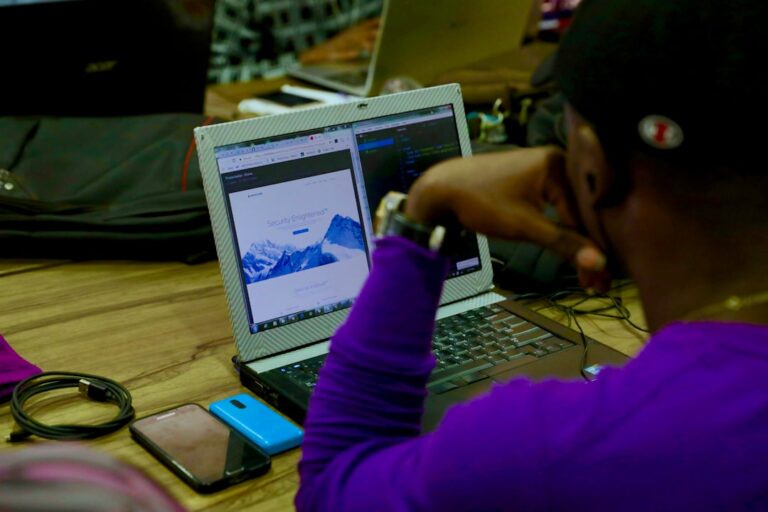 Jak zabezpieczyć aplikację mobilną – dobre praktyki